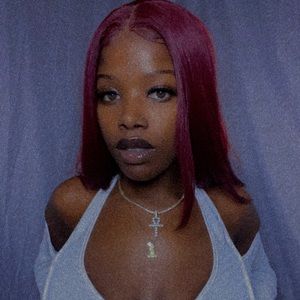 Meet your Posher, Shaquandra